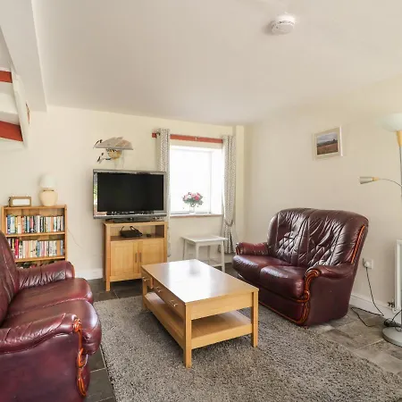 Swallows Nest 別荘 *